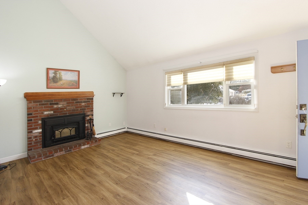 29 Wenonah Road Wareham, MA 02532 - Photo 8 of 30