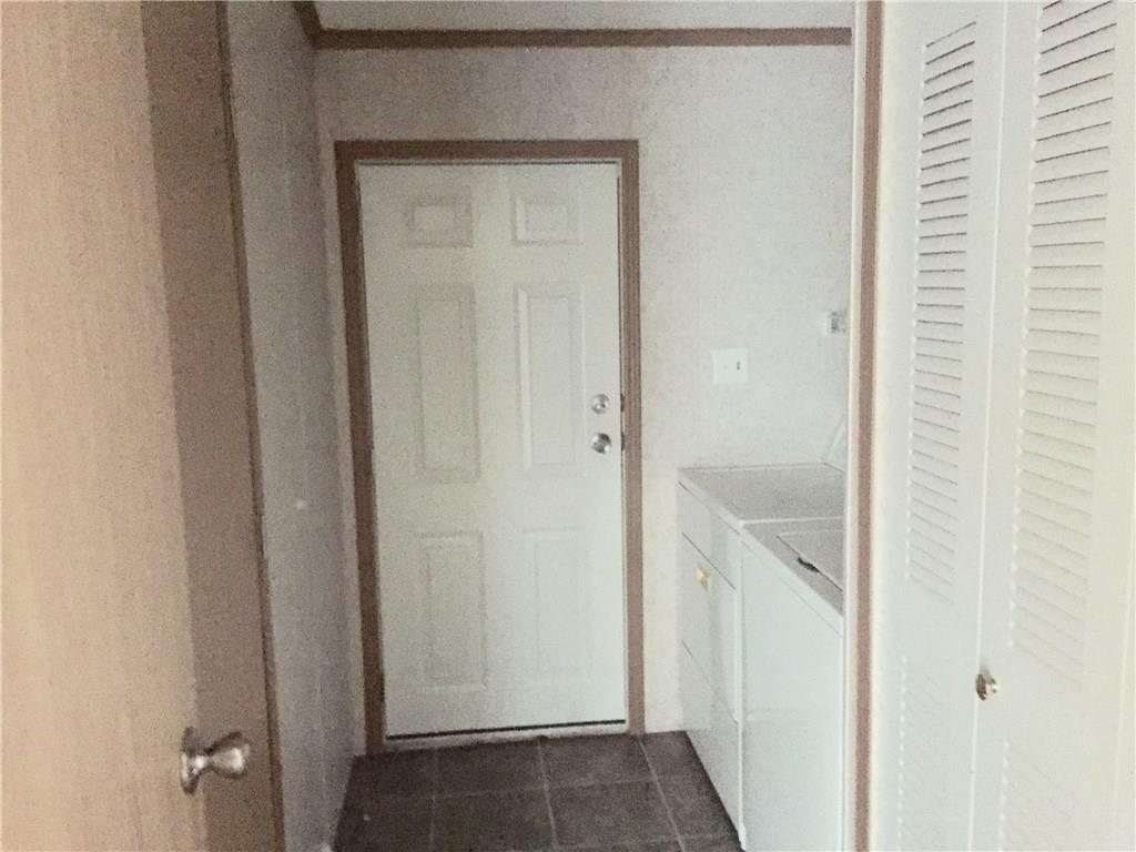 137 West Brewster Road Butler, PA 16001 - Photo 8 of 12