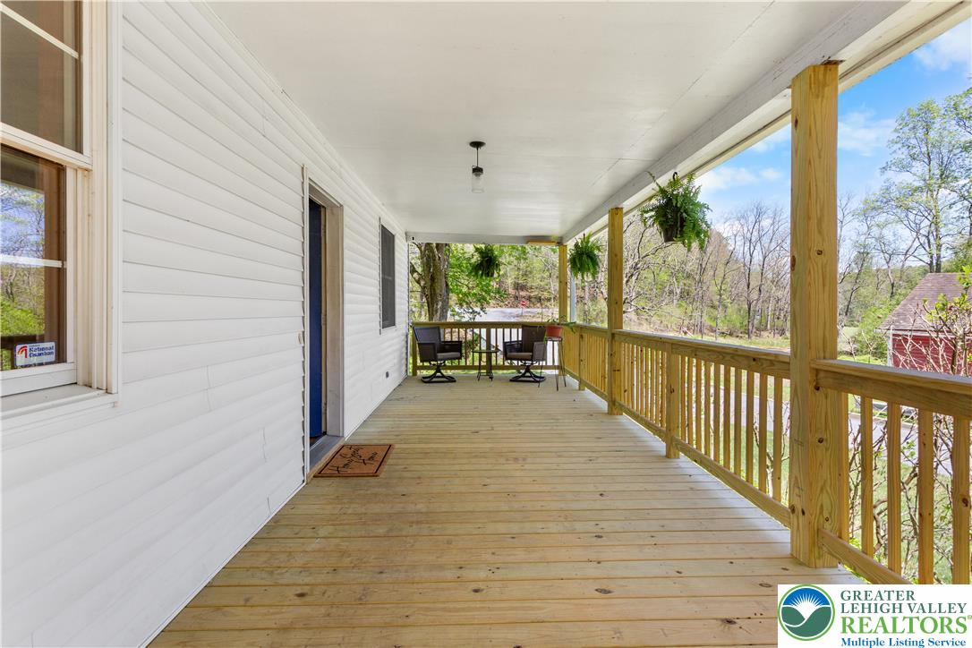 1841 Twin Pine Road Stroudsburg, PA 18360 - Photo 5 of 57