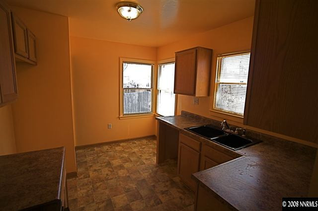 595 Brown Street Reno, NV 89509 - Photo 3 of 9 Photo 3