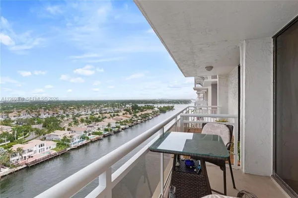 $2,500 | 1600 South Ocean Drive, Unit 17C, Hollywood, FL 33019