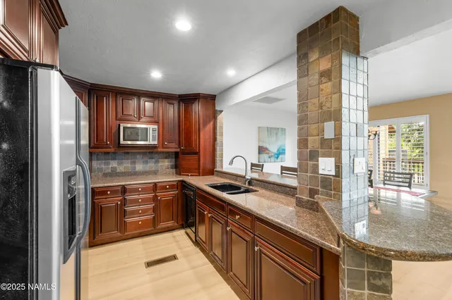 $639,000 | 2900 North Saddleback Way, Unit 9, Flagstaff, AZ 86004
