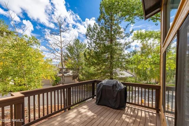 $639,000 | 2900 North Saddleback Way, Unit 9, Flagstaff, AZ 86004
