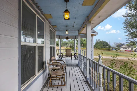 $879,000 | 1327 Kenney Hall Road, Brenham, TX 77833