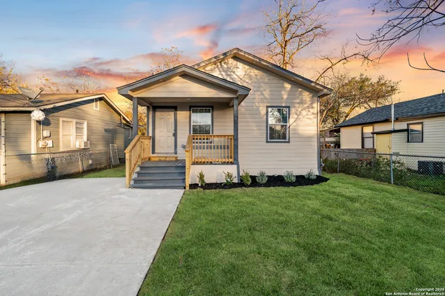 $219,900 | 406 Weinberg Avenue, San Antonio, TX 78214