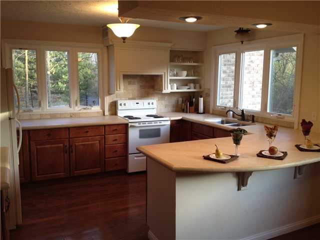 10050 Fall Creek Road Indianapolis, IN 46256 - Photo 4 of 17 Gallery Image 4