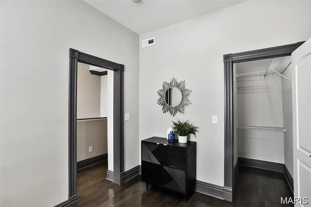 1916 South 12th Street St. Louis, MO 63104 - Photo 22 of 42