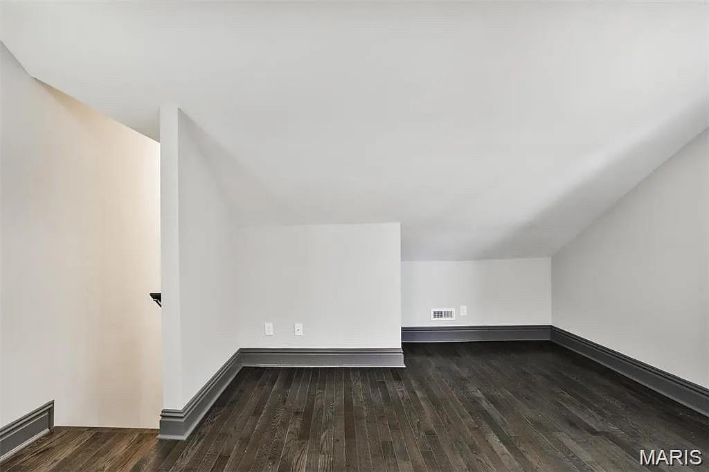 1916 South 12th Street St. Louis, MO 63104 - Photo 34 of 42