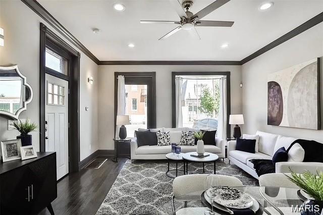 1916 South 12th Street St. Louis, MO 63104 - Photo 7 of 42