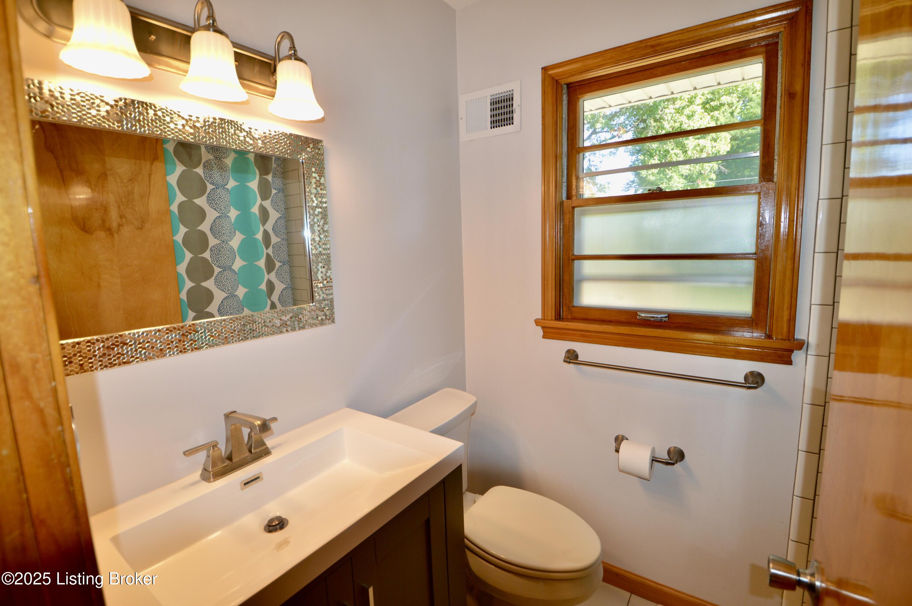 1035 Runell Road Louisville, KY 40214 - Photo 14 of 21 DSC_0080