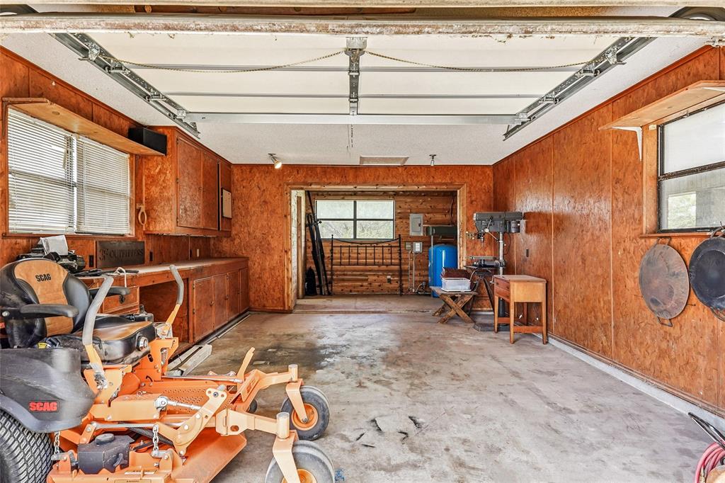 908 North Maple Street Muenster, TX 76252 - Photo 31 of 40 a view of a room with gym equipment