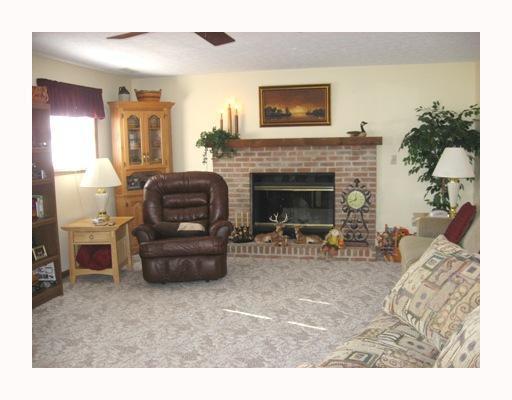 7428 Deercreek Drive Springfield, OH 45502 - Photo 2 of 12