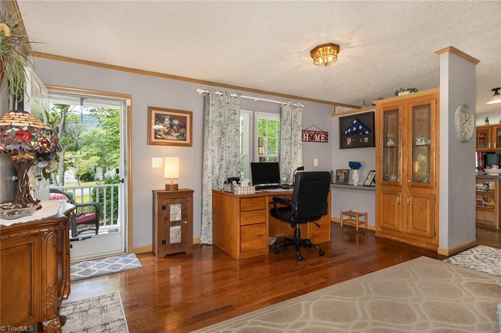 1030 Cliff View Drive King, NC 27021 - Photo 14 of 50