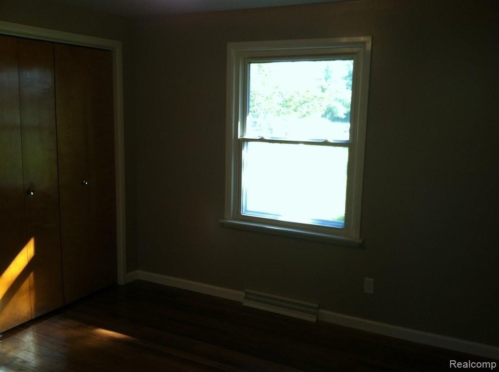 4060 Cole Road Fort Gratiot, MI 48059 - Photo 11 of 24 IMG_2526.JPG