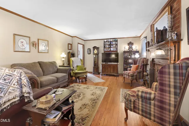 $375,000 | 224 Lake Drive East, Thomasville, NC 27360