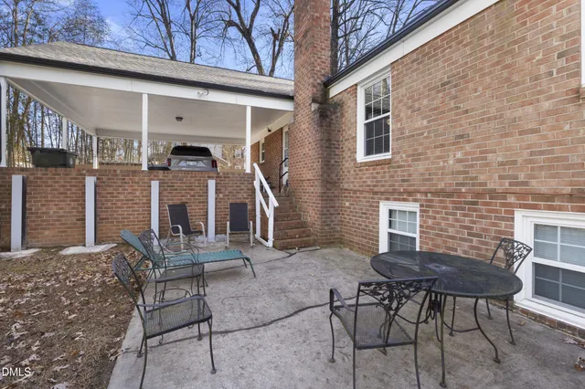 $375,000 | 224 Lake Drive East, Thomasville, NC 27360