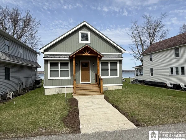 $625,000 | 29 Loomis Bay Road, Busti, NY 14710