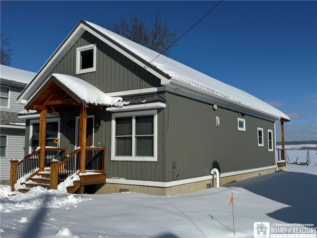 New Build Lake front with poured wall and floor fo