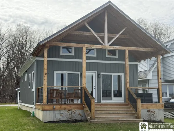 $625,000 | 29 Loomis Bay Road, Busti, NY 14710