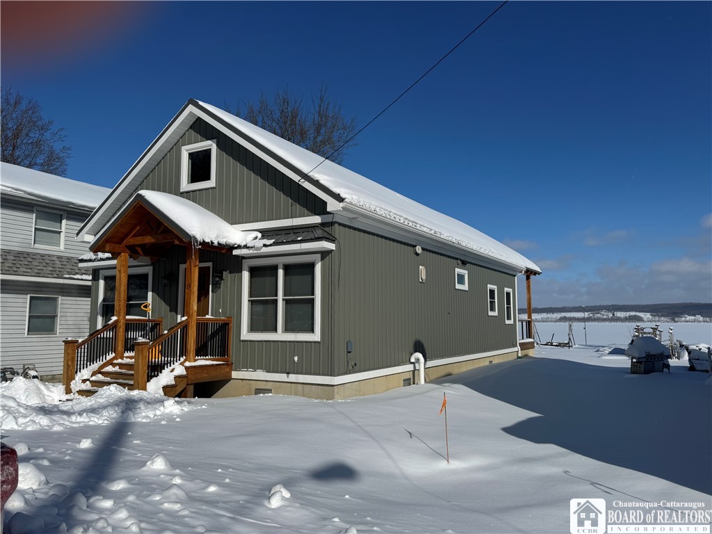 29 Loomis Bay Road Busti, NY 14710 - Photo 3 of 50 Move-in-ready! Fully furnished house, dock, boat l