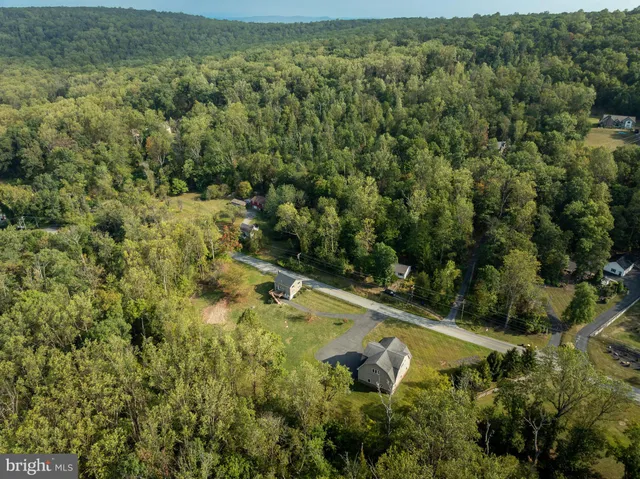 $595,000 | 370 Hopewell Road, Elverson, PA 19520