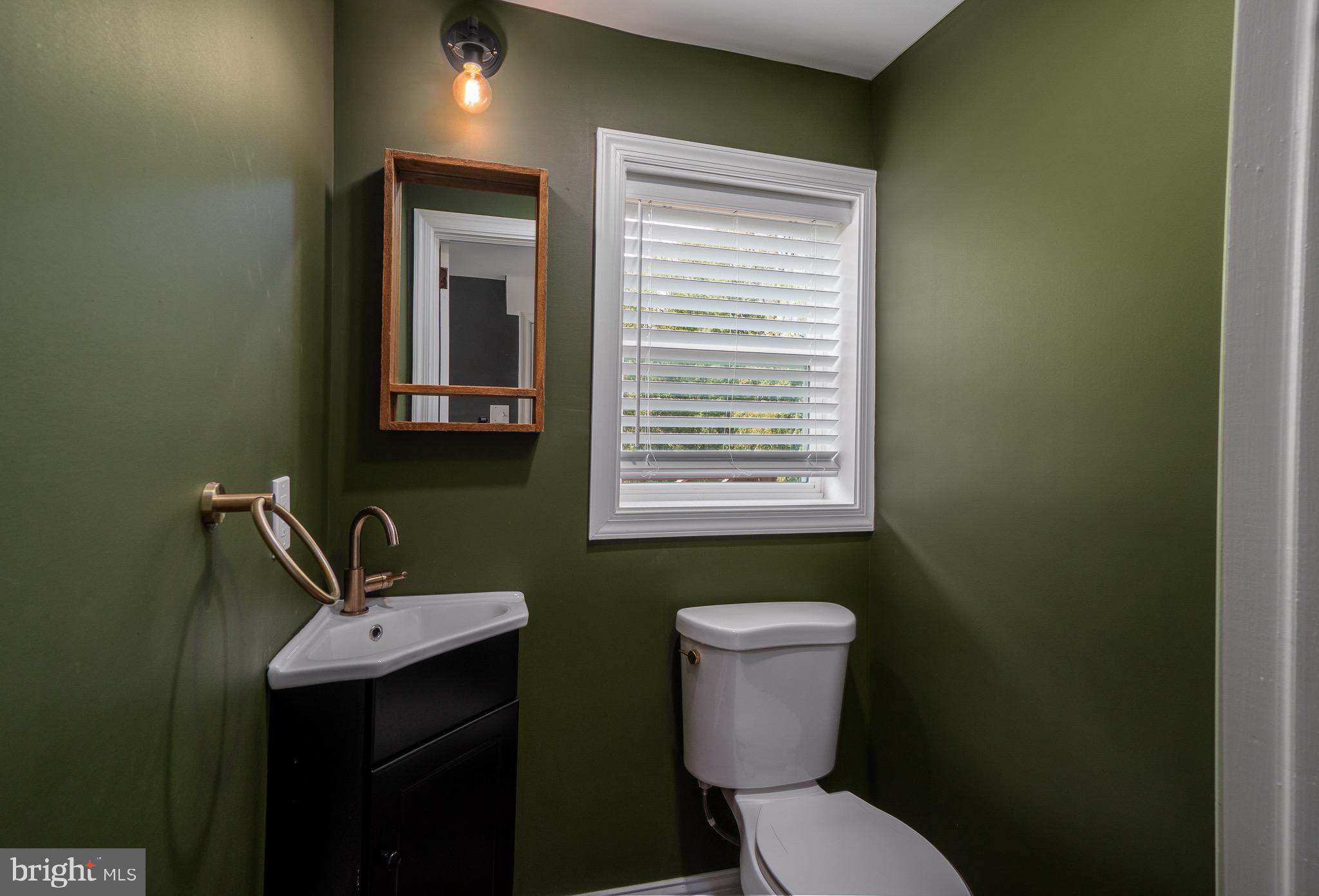 370 Hopewell Road Elverson, PA 19520 - Photo 10 of 33