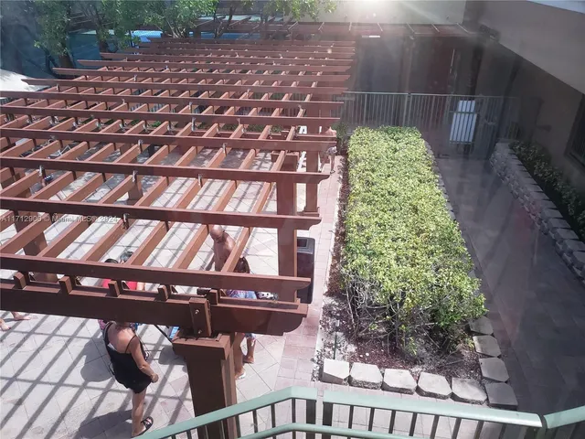 $5,500 | 2080 South Ocean Drive, Unit 311, Hallandale Beach, FL 33009