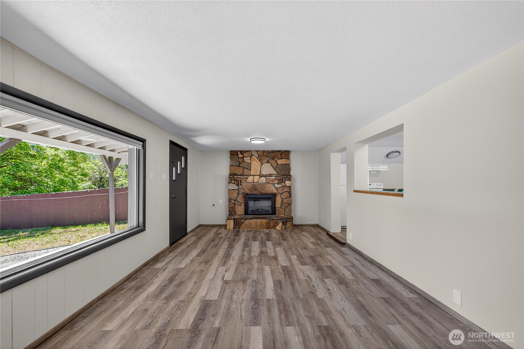 8494 Icicle Road Leavenworth, WA 98826 - Photo 7 of 27