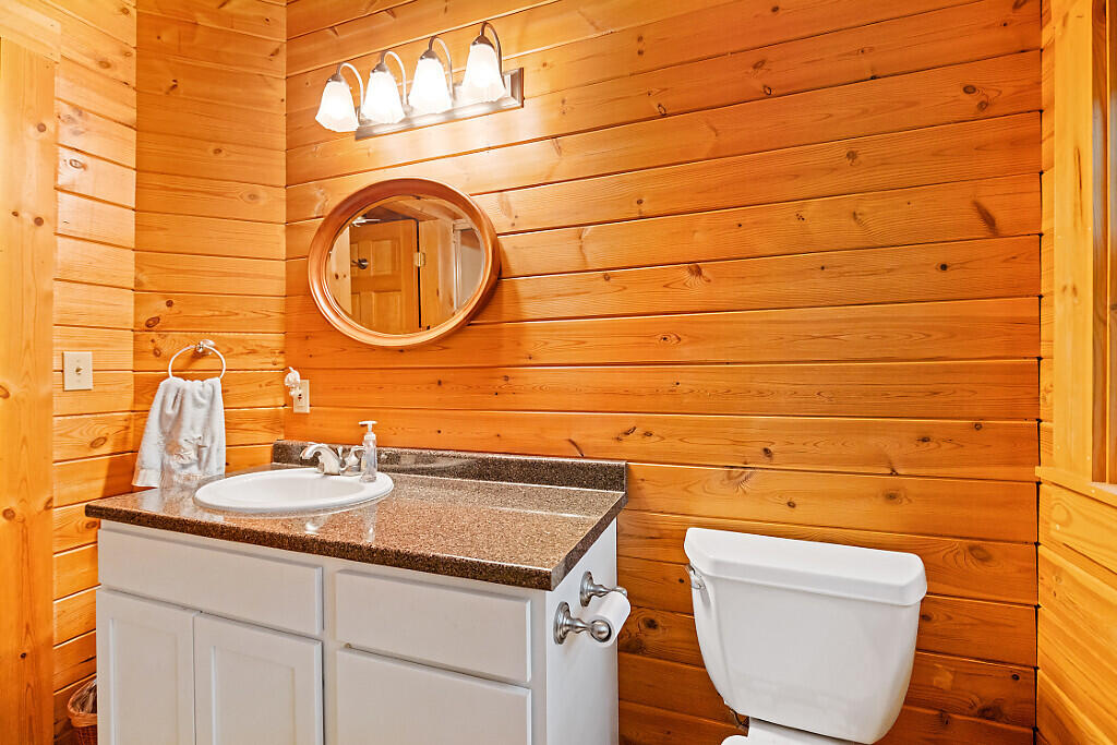 64 Parsons Road Norway, ME 04268 - Photo 36 of 64 41_BP5A8945_DxO_mls