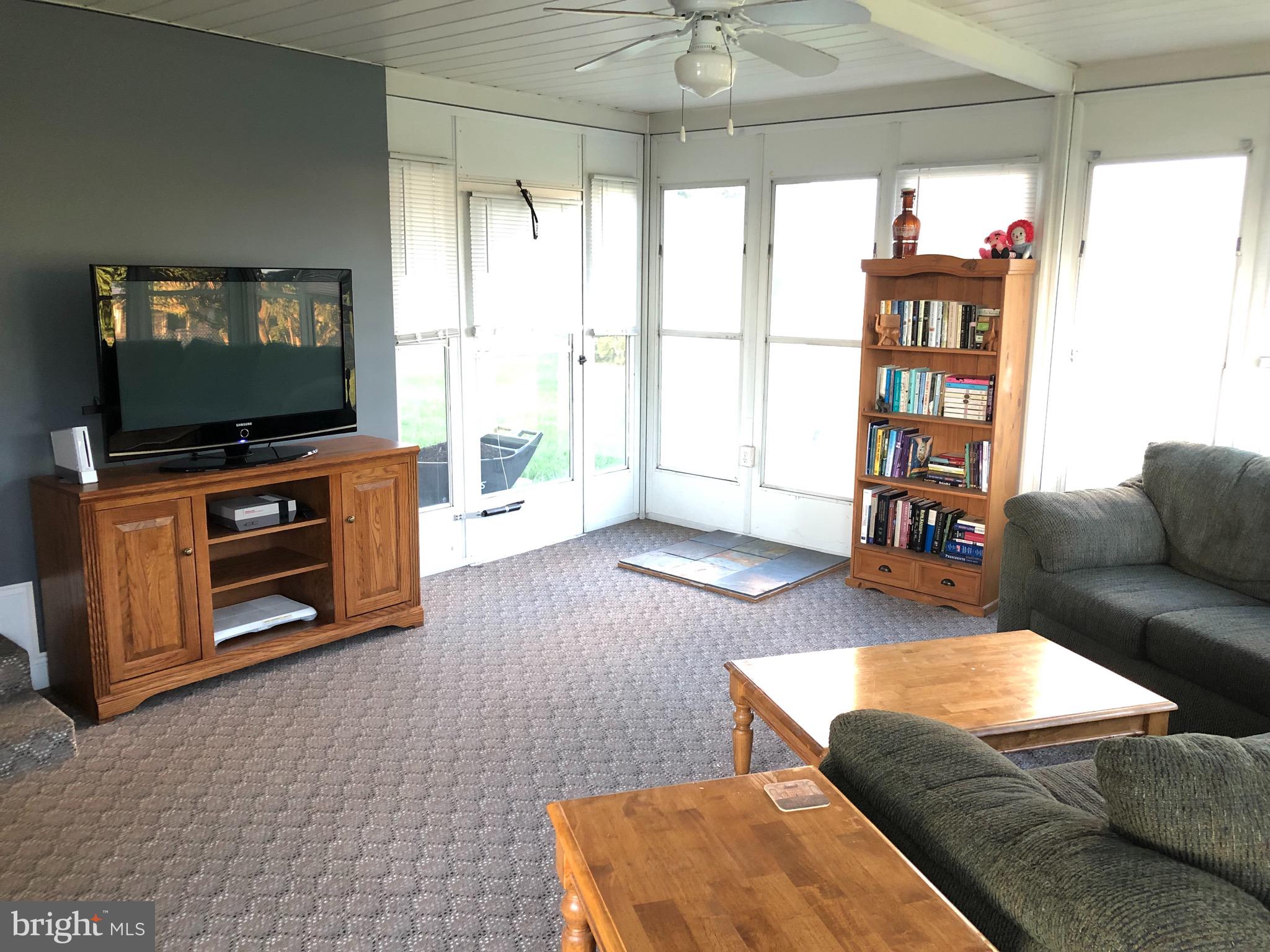 337 Springhouse Road Harrisburg, PA 17111 - Photo 7 of 19 Gallery Image 7