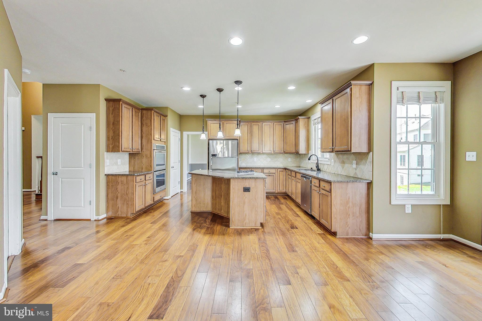 13233 Moonlight Trail Drive Silver Spring, MD 20906 - Photo 3 of 65