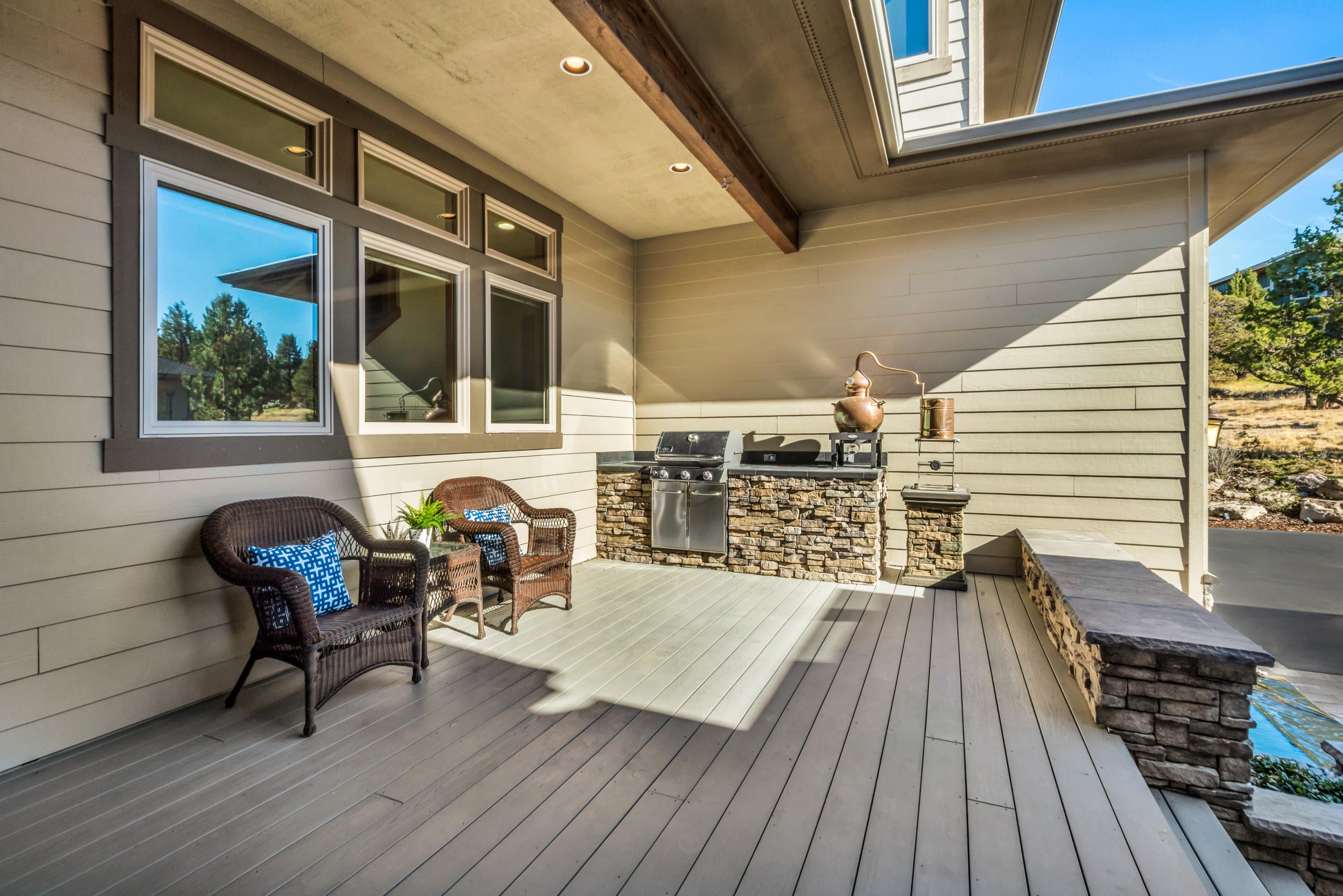 1133 Highland View Loop Redmond, OR 97756 - Photo 6 of 59 Built in propane BBQ and covered porch