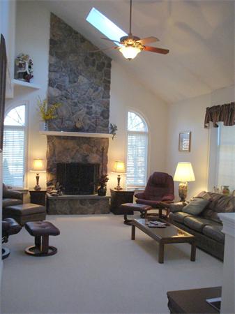 347 Titicut Road Raynham, MA 02767 - Photo 12 of 30 Gallery Image 12