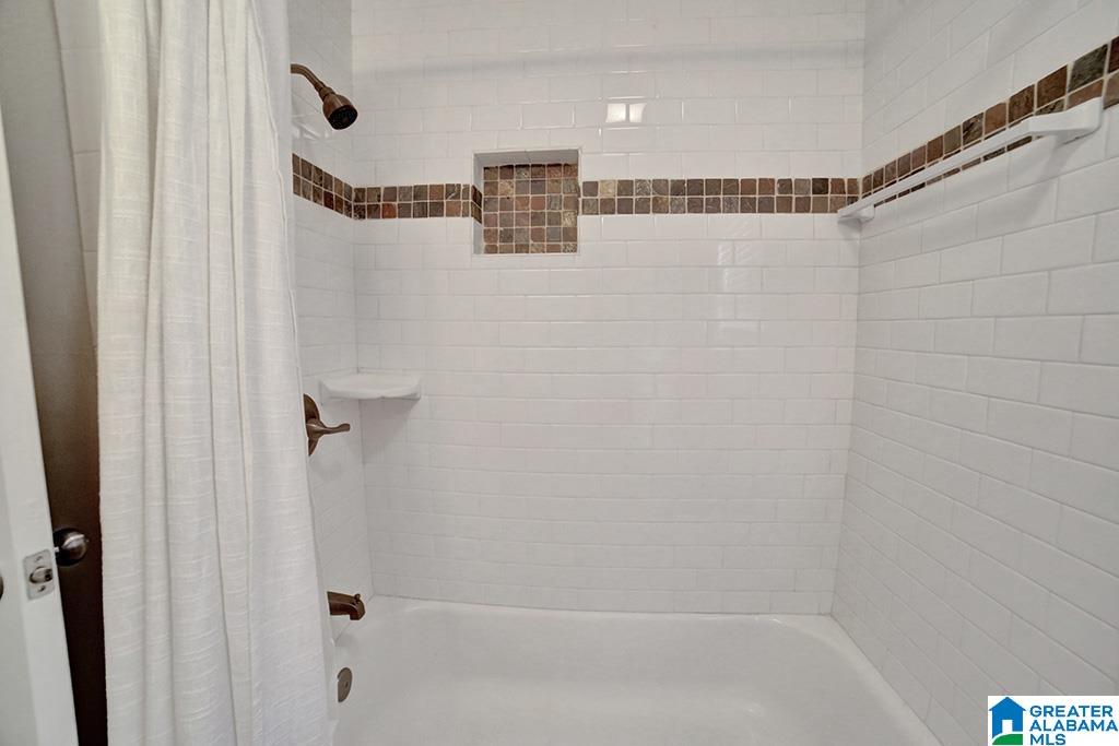 208 Spring Avenue Birmingham, AL 35213 - Photo 12 of 24