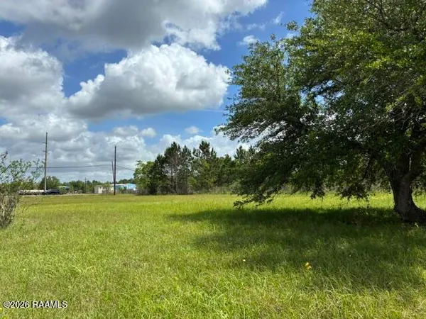 $68,900 | 2062 Evangeline Highway, Jennings, LA 70546