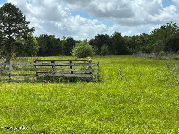 $68,900 | 2062 Evangeline Highway, Jennings, LA 70546