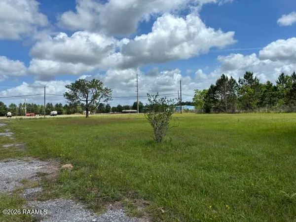 $68,900 | 2062 Evangeline Highway, Jennings, LA 70546