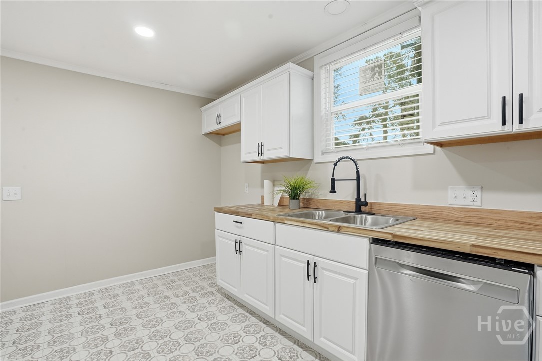 1915 Causton Bluff Road Savannah, GA 31404 - Photo 15 of 29