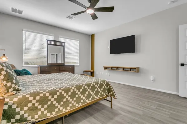 $2,800 | 5338 CJ Walker Lane, Houston, TX 77048