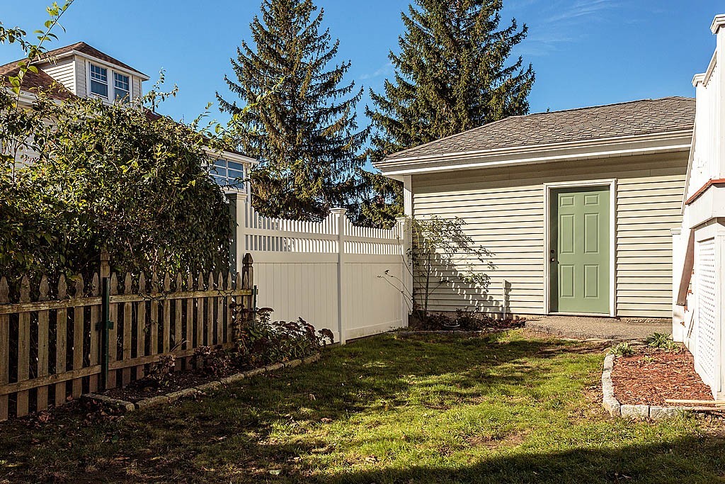 82 Palfrey Road, Unit 82 Belmont, MA 02478 - Photo 15 of 16 Gallery Image 15