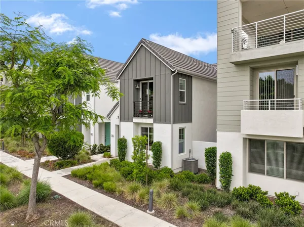 $5,200 | 134 Modjeska, Irvine, CA 92618
