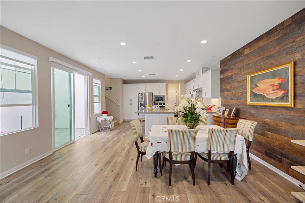 134 Modjeska Irvine, CA 92618 - Photo 5 of 31