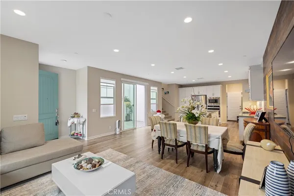 $5,200 | 134 Modjeska, Irvine, CA 92618