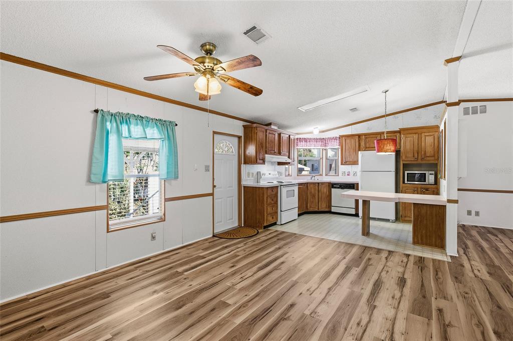 5416 Pineland Avenue Port Orange, FL 32127 - Photo 11 of 45