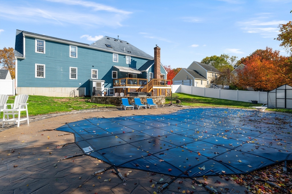 4 Horseneck Road Shrewsbury, MA 01545 - Photo 3 of 33 a view of a house with a yard
