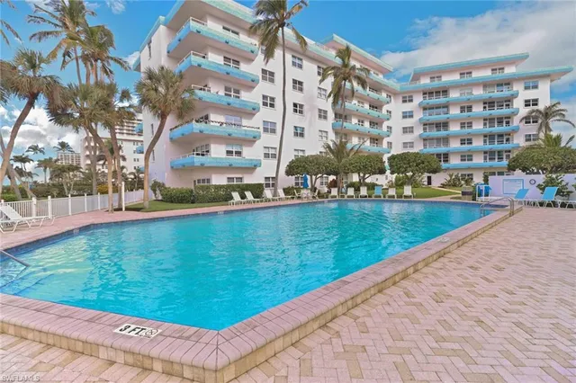 $2,995 | 220 Seaview Court, Unit 316, Marco Island, FL 34145