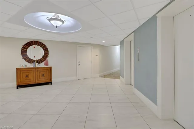 $2,995 | 220 Seaview Court, Unit 316, Marco Island, FL 34145