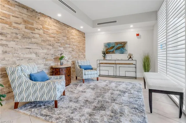 $2,995 | 220 Seaview Court, Unit 316, Marco Island, FL 34145