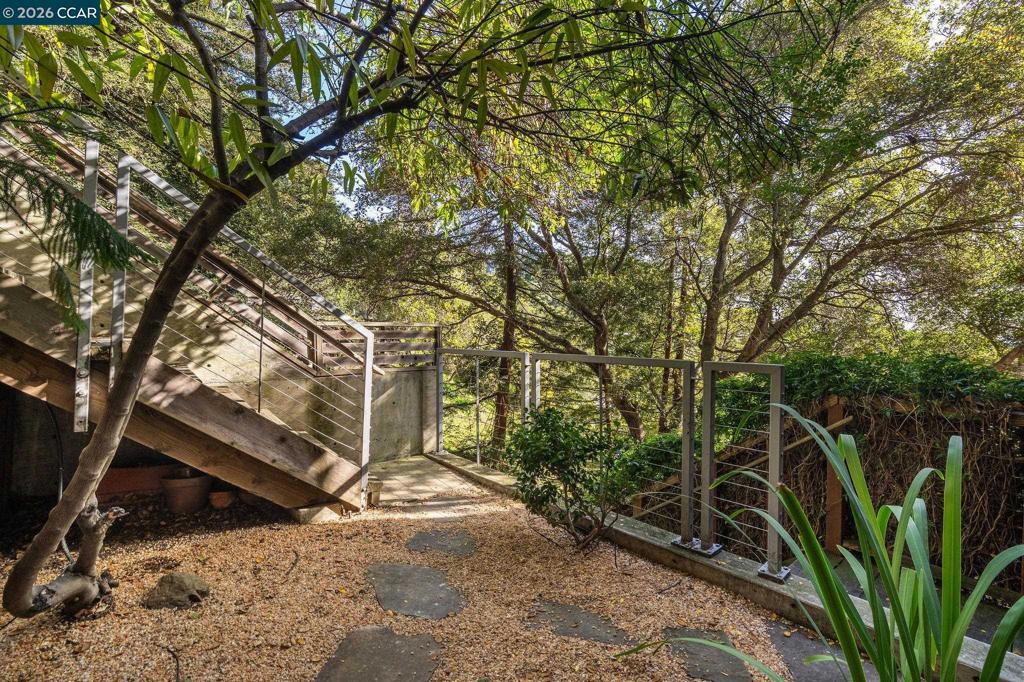 161-161 Panoramic Way Berkeley, CA 94704 - Photo 6 of 56