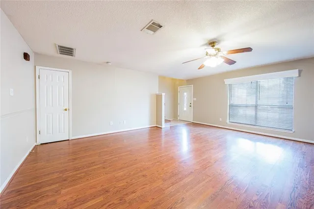 $1,988 | 1010 Laurelleaf Drive, Pflugerville, TX 78660